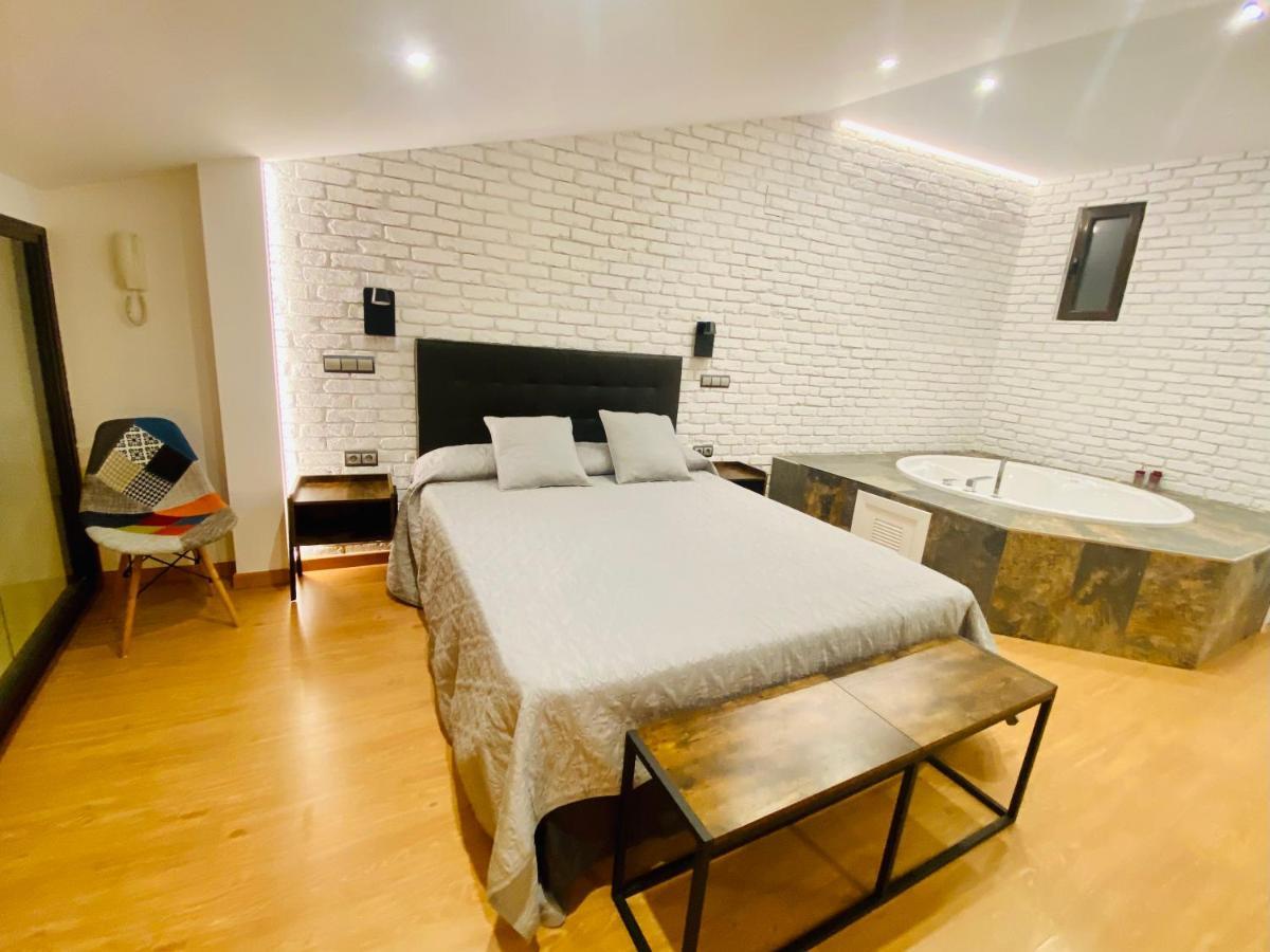 Suite Sorpresa Vut La Taberna Arenas de San Pedro Luaran gambar